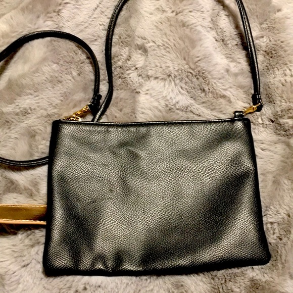 Purse Bundle👏🏾 - Picture 4 of 6